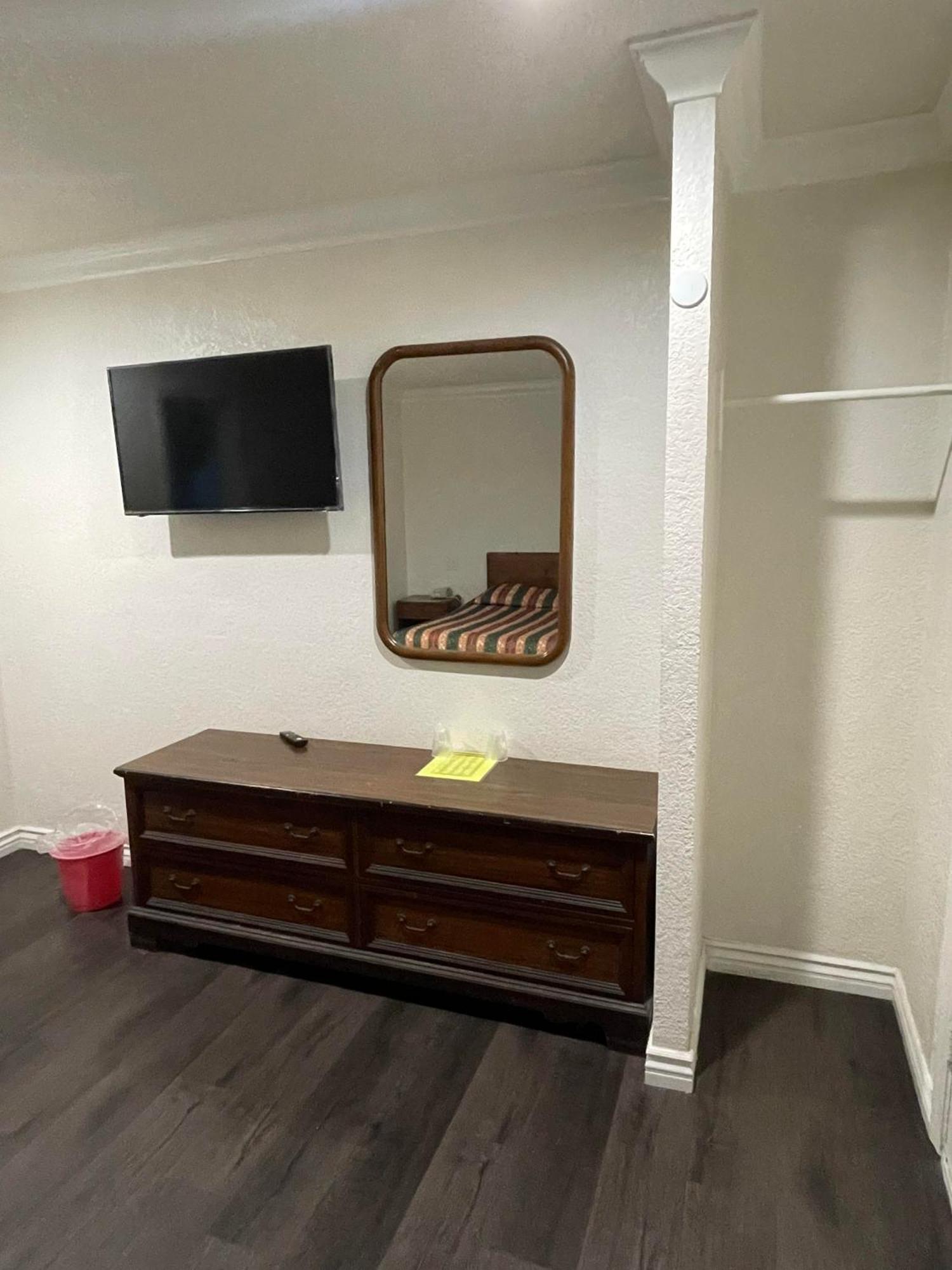 Welcome Inn & Suites Anaheim Buitenkant foto