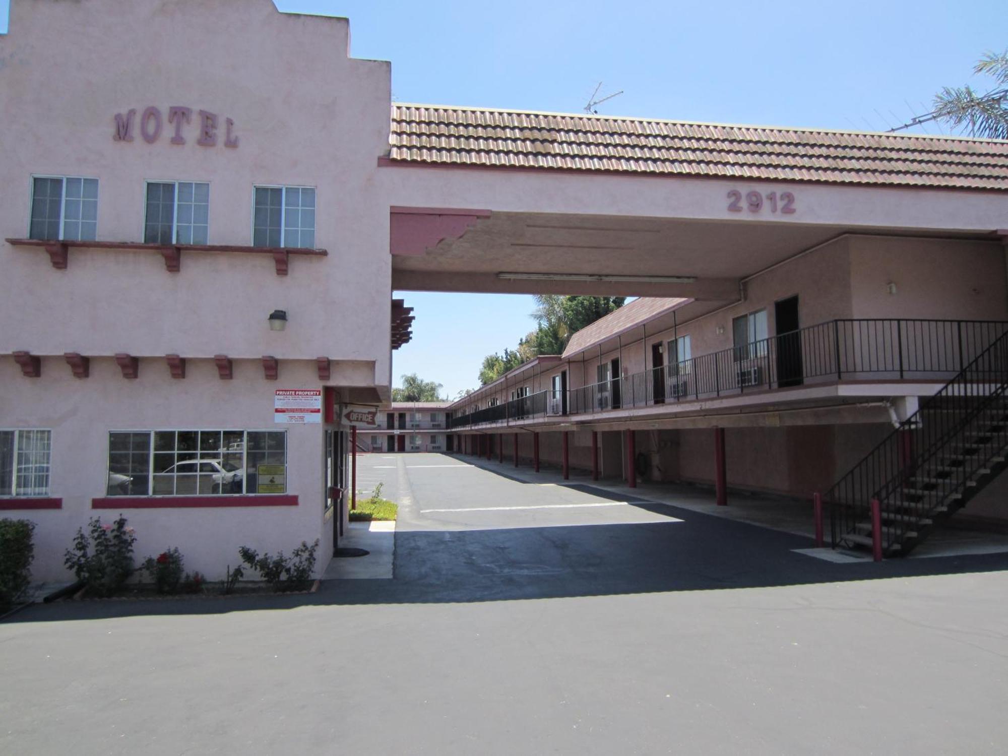 Welcome Inn & Suites Anaheim Buitenkant foto