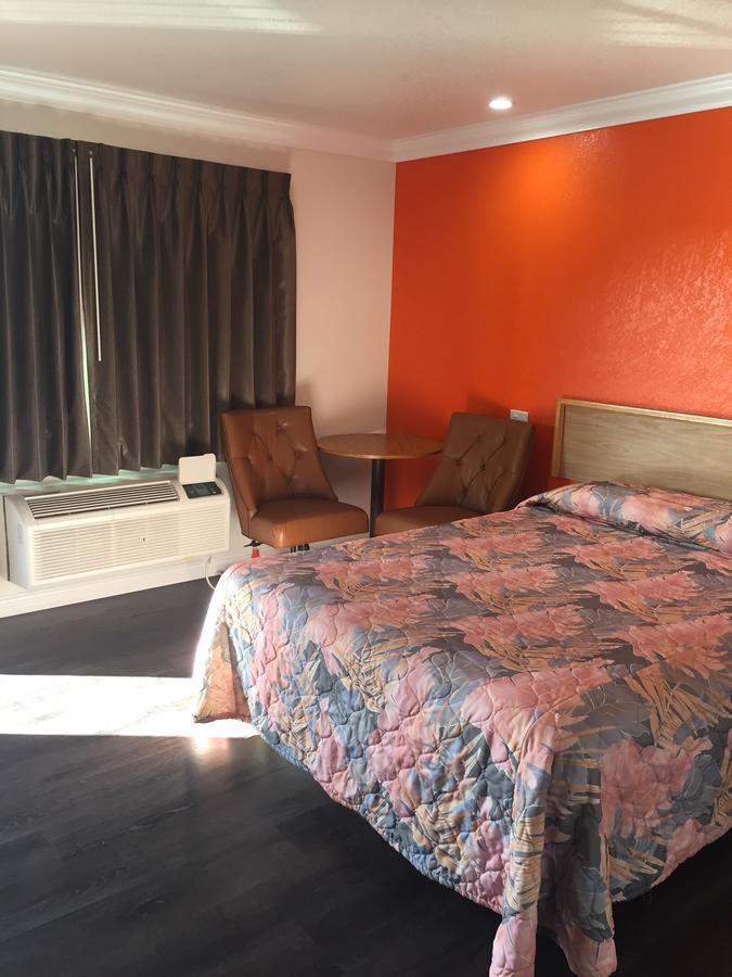 Welcome Inn & Suites Anaheim Buitenkant foto