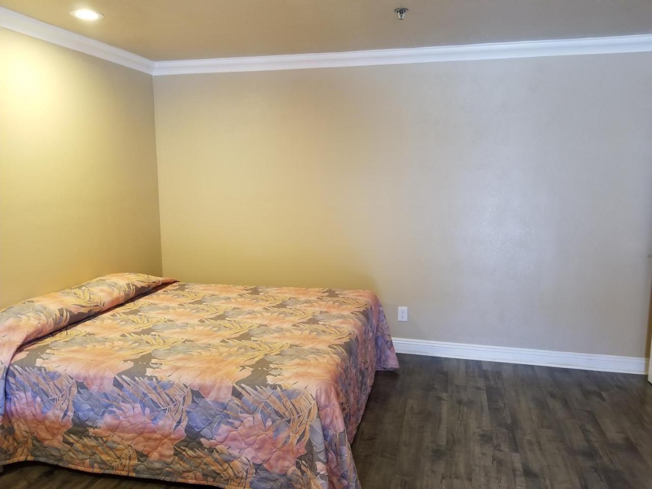 Welcome Inn & Suites Anaheim Buitenkant foto